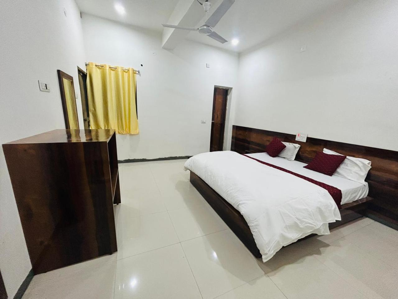 Hotel Maurya Vihar Bodhgaya Exteriör bild