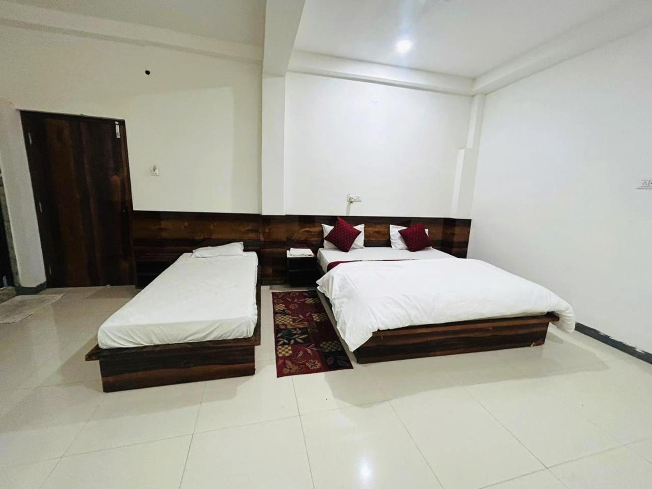 Hotel Maurya Vihar Bodhgaya Exteriör bild