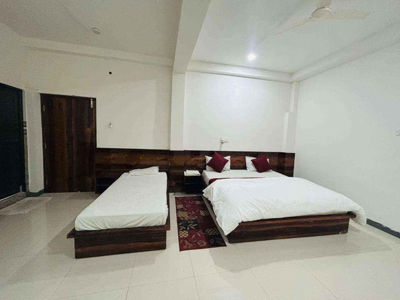 Hotel Maurya Vihar Bodhgaya Exteriör bild