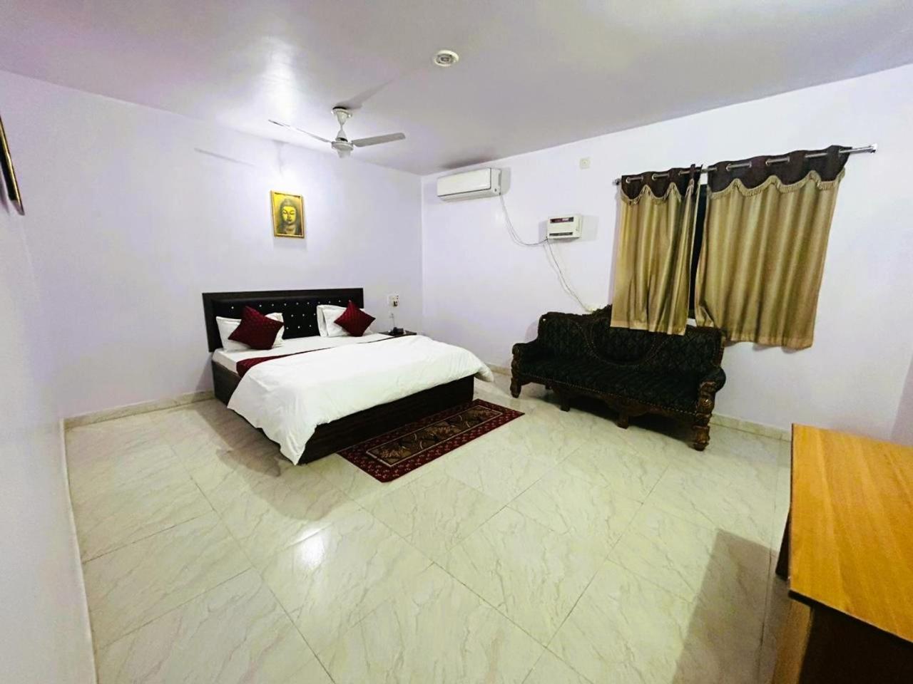 Hotel Maurya Vihar Bodhgaya Exteriör bild