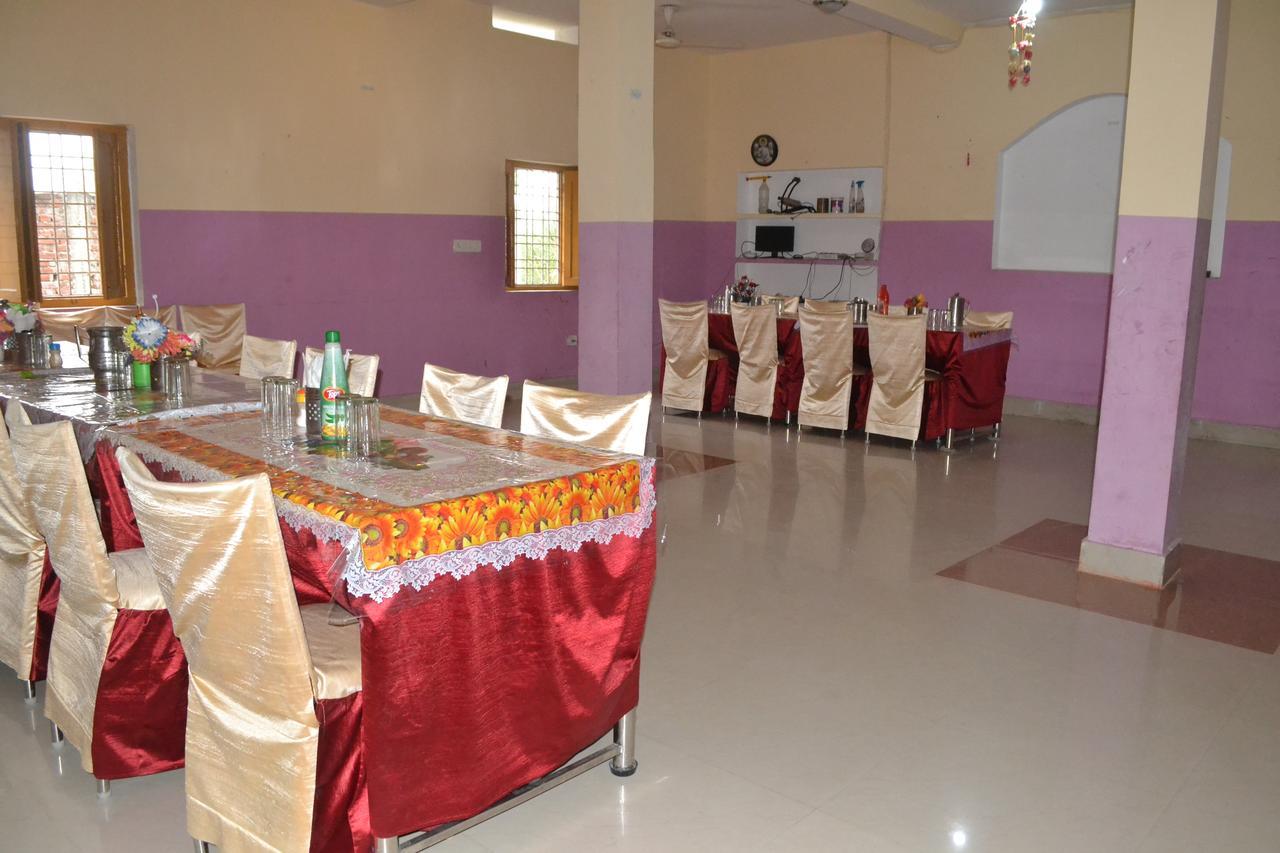 Hotel Maurya Vihar Bodhgaya Exteriör bild